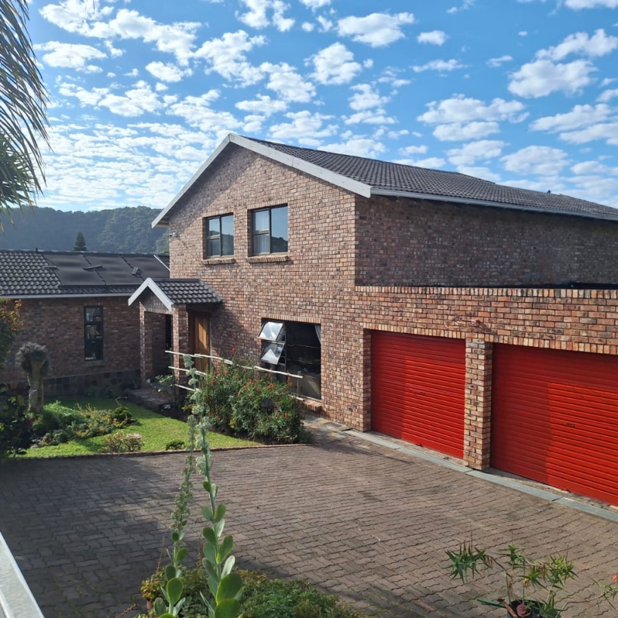 5 Bedroom Property for Sale in Gonubie Eastern Cape